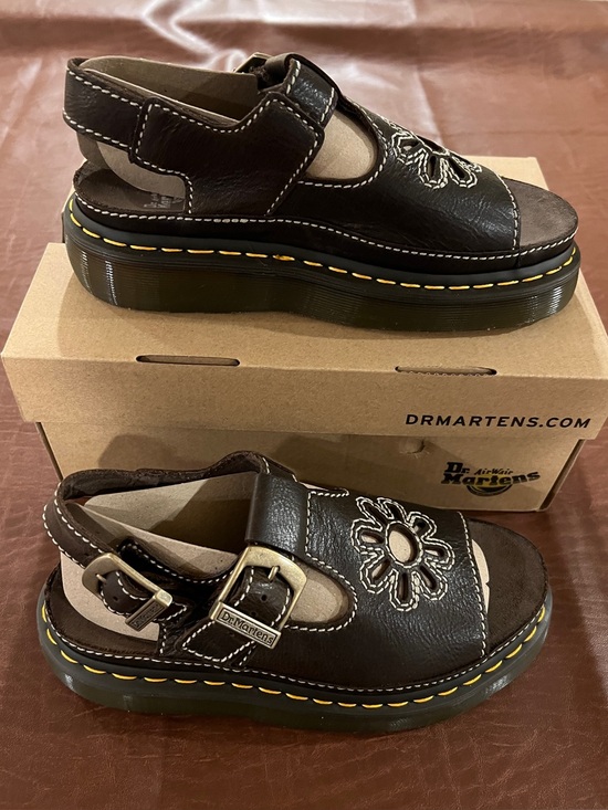 Dr. Martens Shoes - New Open Box DR.MARTENS Dunnet Flower Leather Sandals Women's Size US 7 Brown